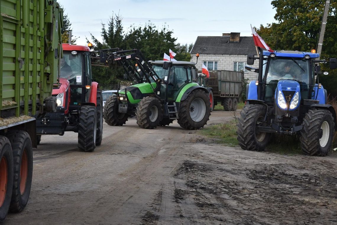 Rolnicy sparaliżują ruch na DK10 pomiędzy Płońskiem a Dzierzążnią