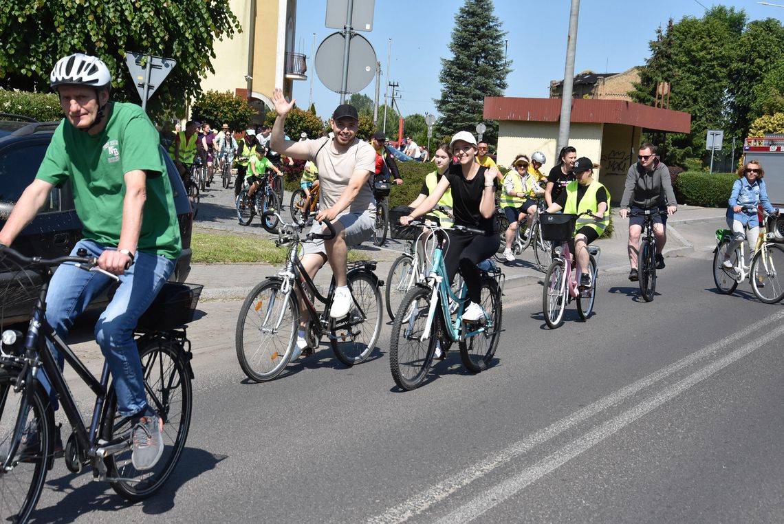 Rowerowa wycieczka po gminie Baboszewo. Ponad 100 cyklistów na trasie