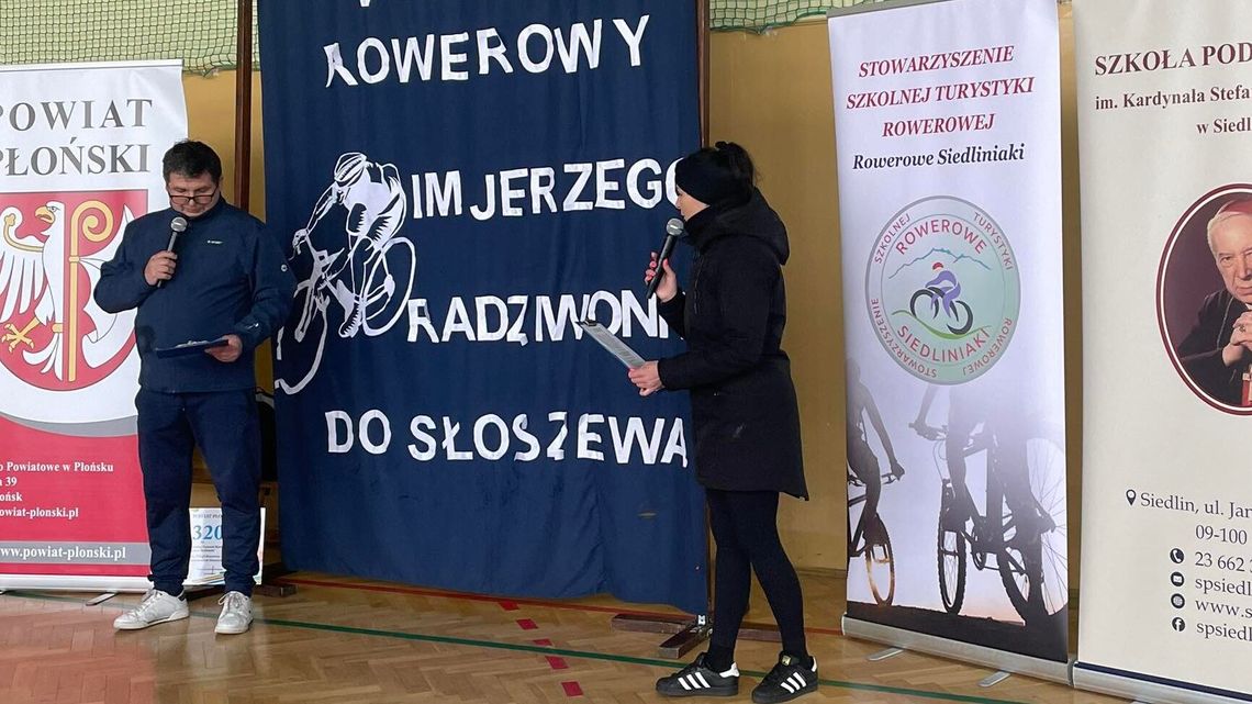 Rowerowym rajdem z Siedlina do Słoszewa upamiętnili Jerzego Radziwonkę
