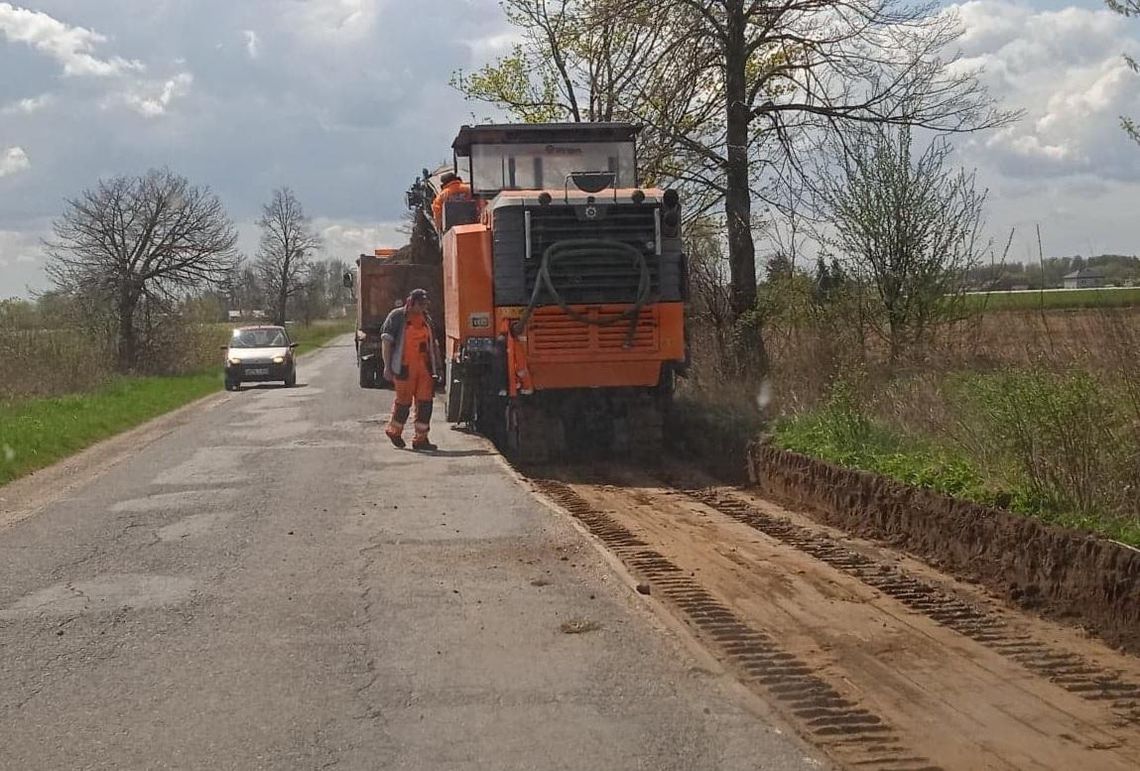 Ruszyły prace na drodze Chociszewo-Przybojewo Nowe w gminie Czerwińsk nad Wisłą