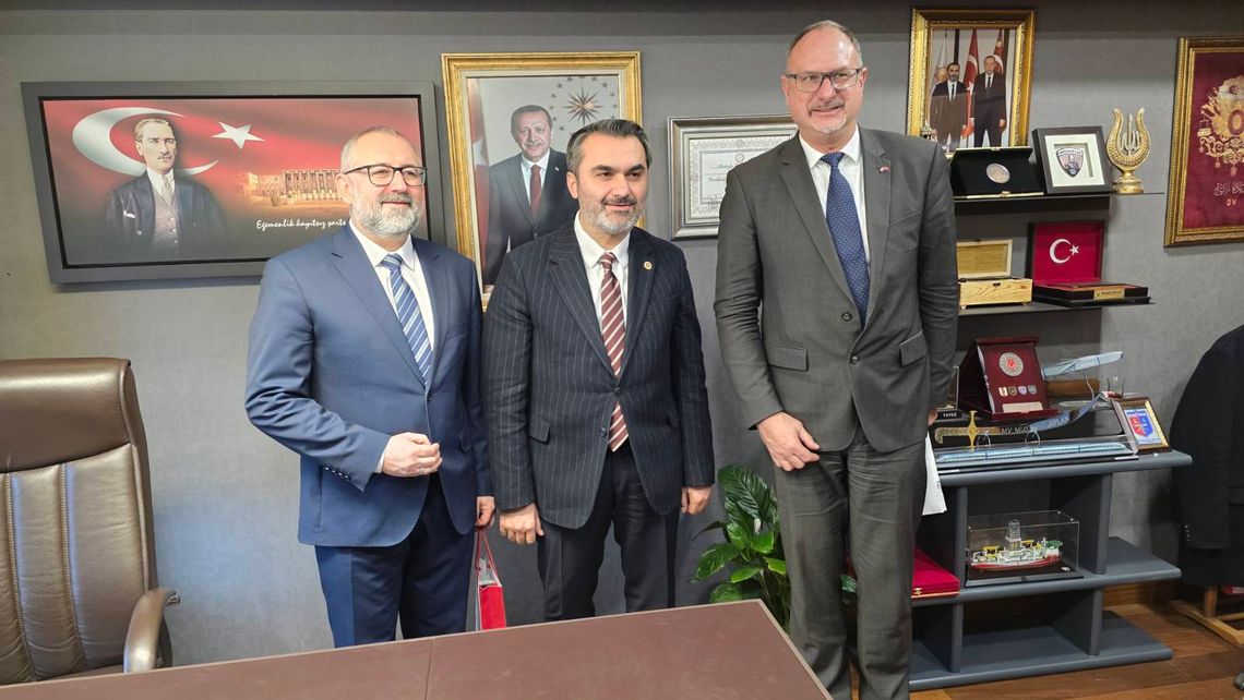 Senator Krzysztof Bieńkowski w polskiej delegacji w Turcji