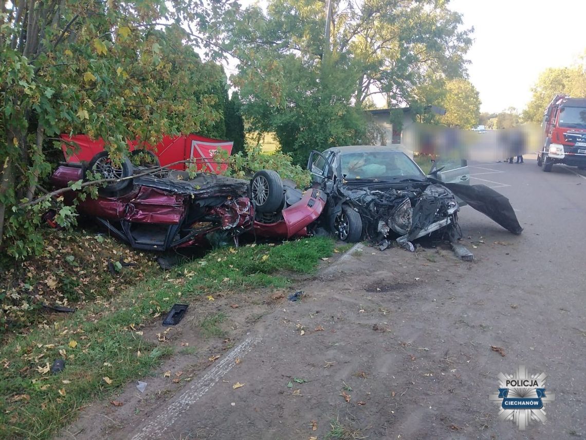 Śmiertelny wypadek pod Ciechanowem. Uderzył z impetem w inny pojazd, kierująca zginęła