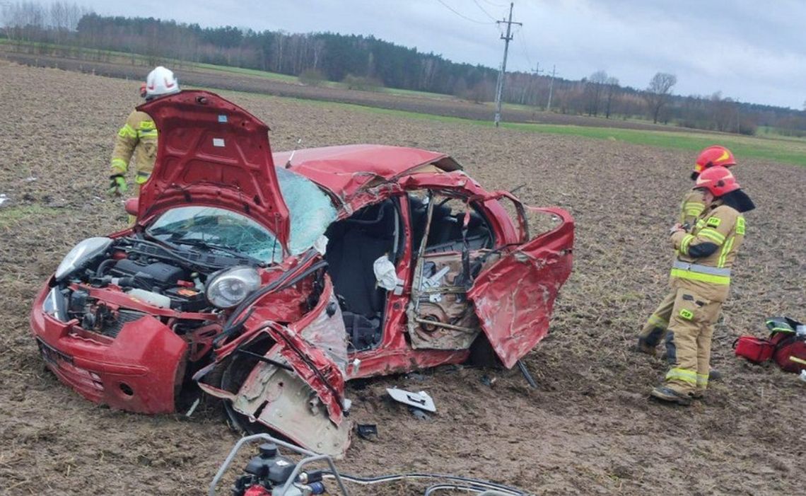 Śmiertelny wypadek pod Ościsłowem. Nie żyje 19-latek