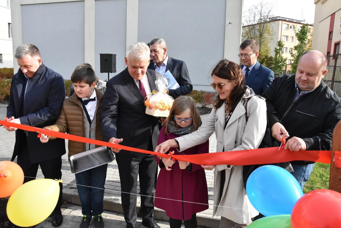 SOSW w Płońsku z nowym placem zabaw SOSW w Płońsku z nowym placem zabaw