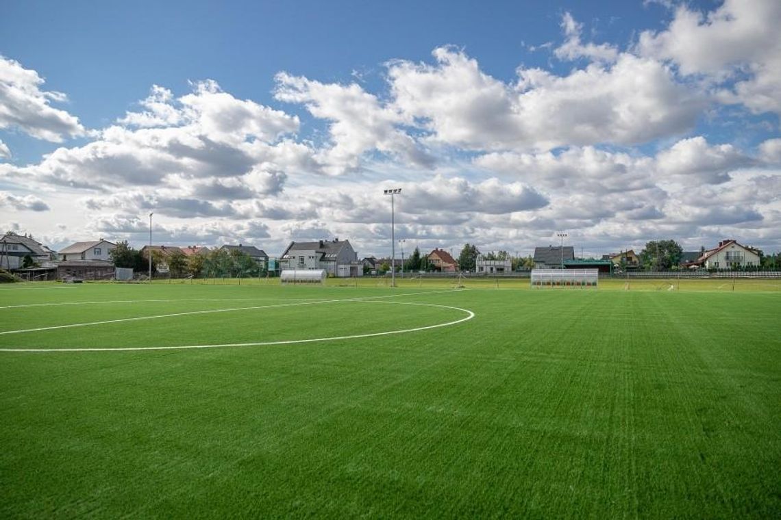 Stadion w Nasielsku już otwarty. Co się zmieniło? 