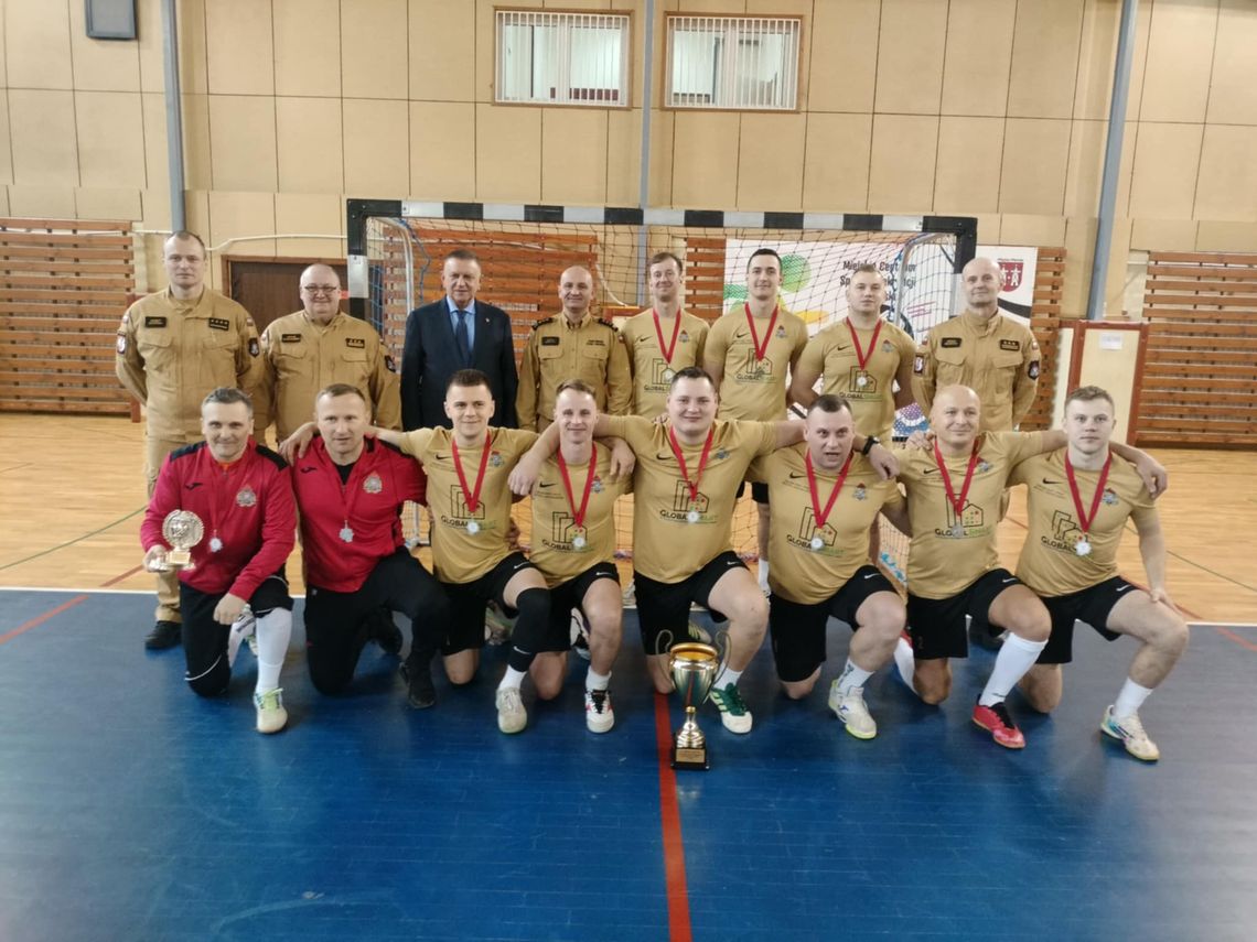 Strażacy z Płońska wicemistrzem Mazowsza w futsalu
