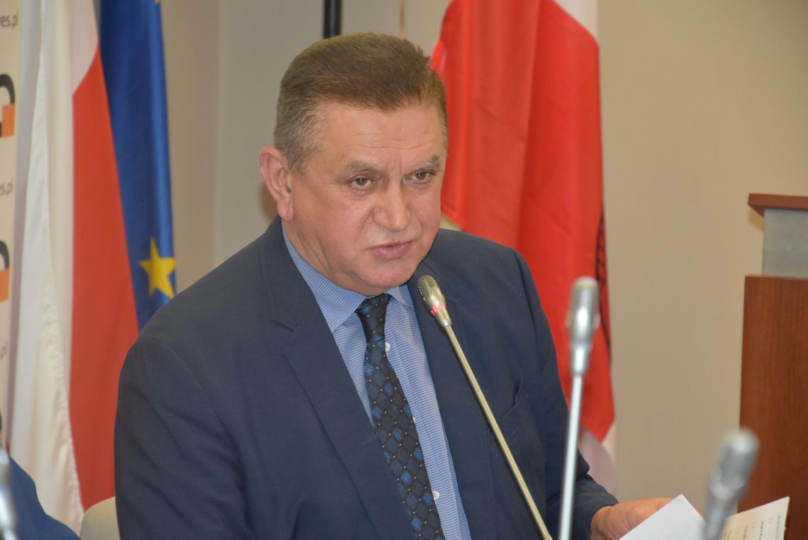 Szykuje się duża podwyżka burmistrza. Większość radnych zagłosuje za? Szykuje się duża podwyżka burmistrza. Większość radnych zagłosuje za?