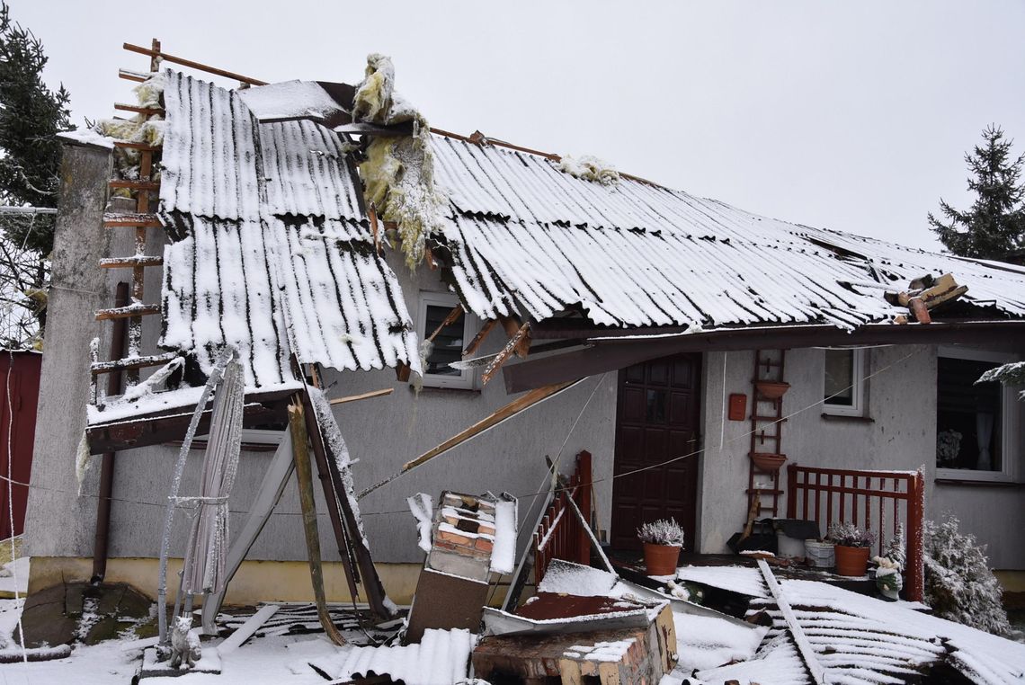 To była chwila. Mieszkanka o zerwaniu dachu w Woźnikach To była chwila. Mieszkanka o zerwaniu dachu w Woźnikach