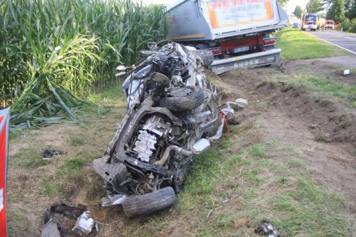 Tragedia na krajowej 50-tce. Kierowca posiadał dożywotni zakaz prowadzenia pojazdów