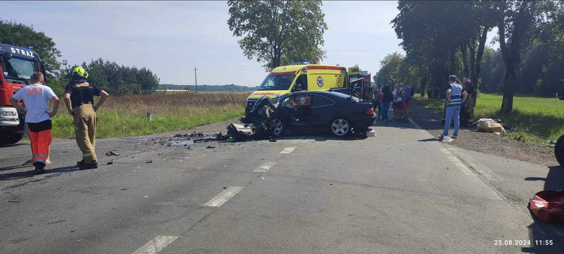 Tragicznie w pow. płockim. Nie żyją dwie młode osoby, a kolejne 4 trafiły do szpitala