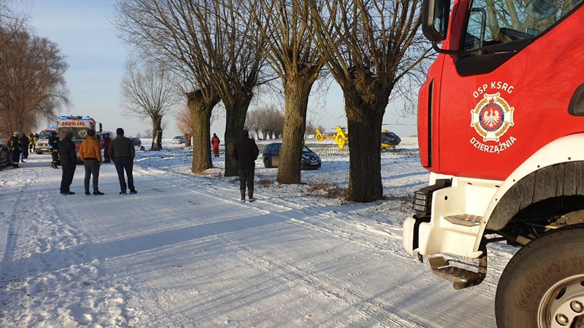 Trzy osoby ranne. Na miejscu pracują służby. 