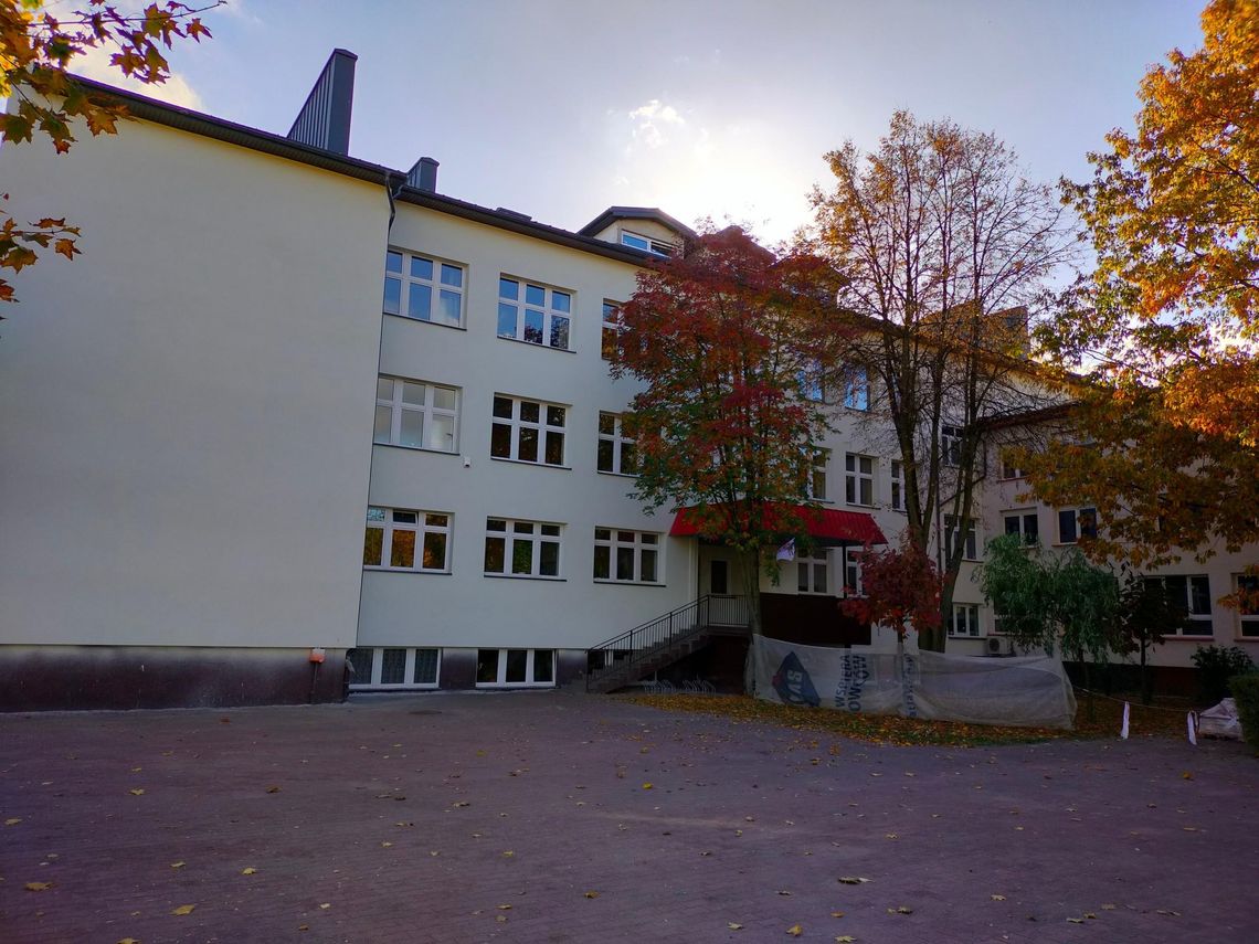 Uczniowie i nauczyciele Zespołu Szkół nr 2  w Płońsku na nauce zdalnej