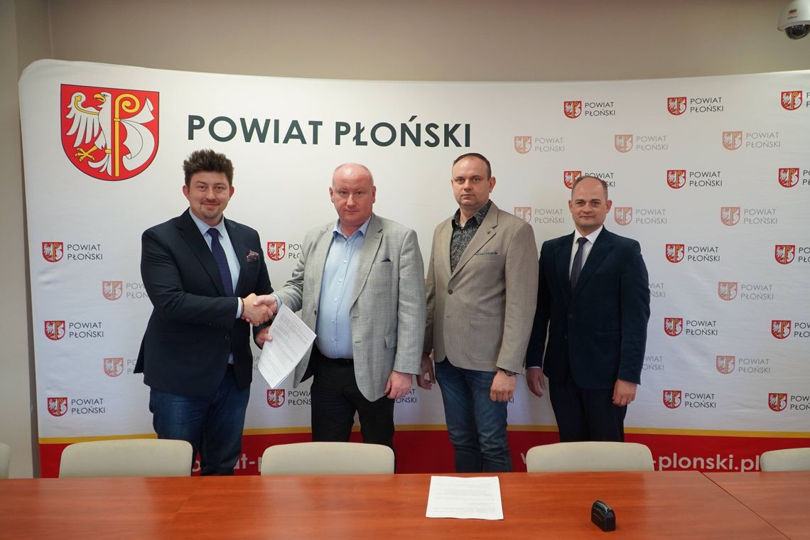 Umowy na remonty dróg powiatowych podpisane