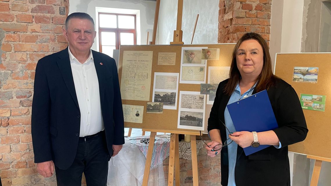 Unikalne pamiątki trafiły do Muzeum Ziemi Płońskiej Unikalne pamiątki trafiły do Muzeum Ziemi Płońskiej