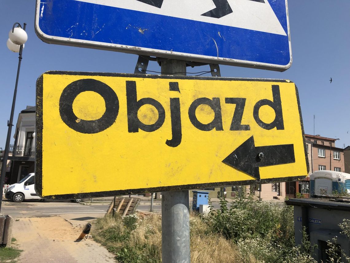 Uwaga kierowcy! Zmiana organizacji ruchu w płońskim rynku Uwaga kierowcy! Zmiana organizacji ruchu w płońskim rynku