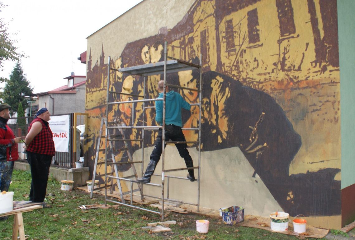 W Raciążu powstaje mural historyczny z gen. Sikorskim 