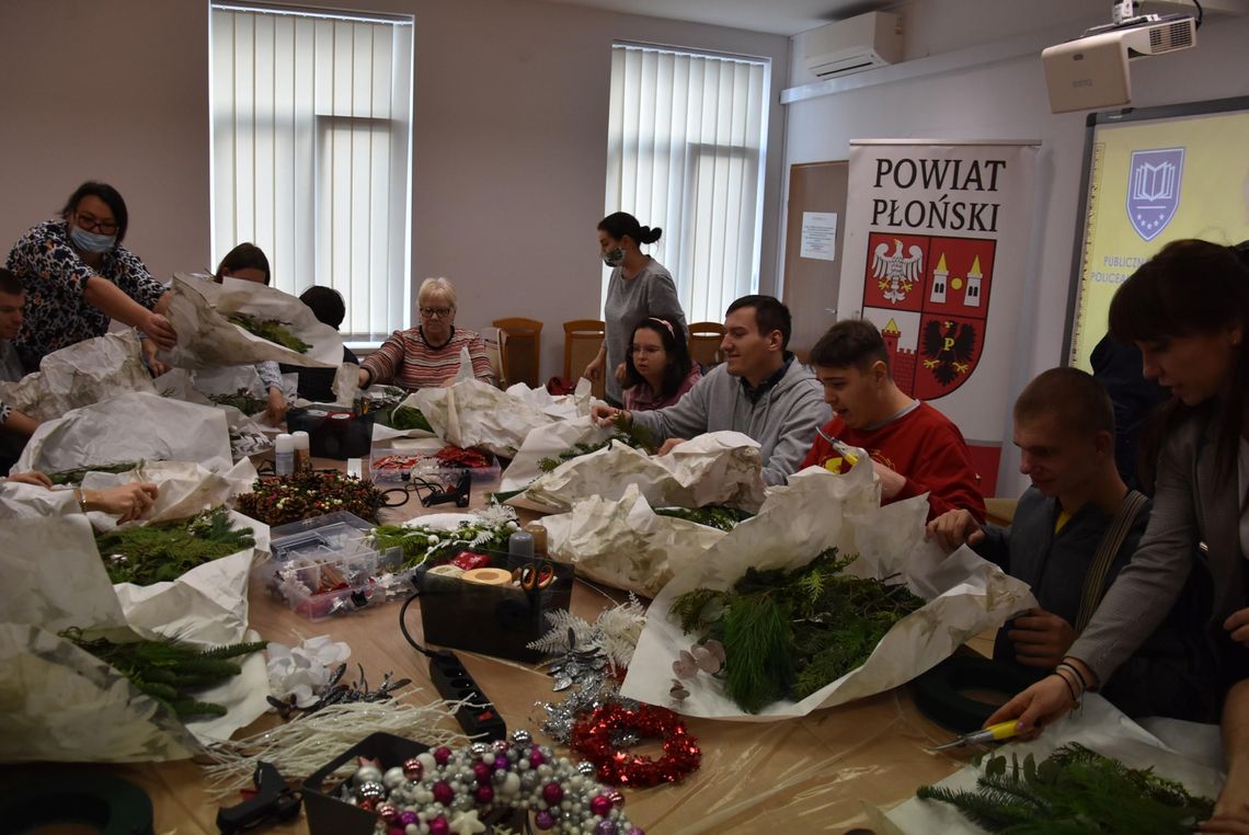 Warsztaty florystyczne dla osób z niepełnosprawnościami Warsztaty florystyczne dla osób z niepełnosprawnościami