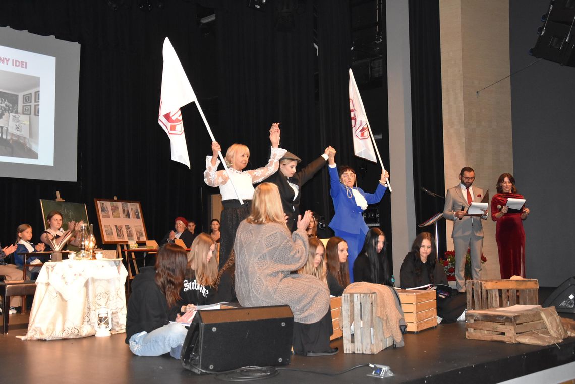 Wieczór pełen wspomnień. Powiatowe obchody 120-lecia ZNP