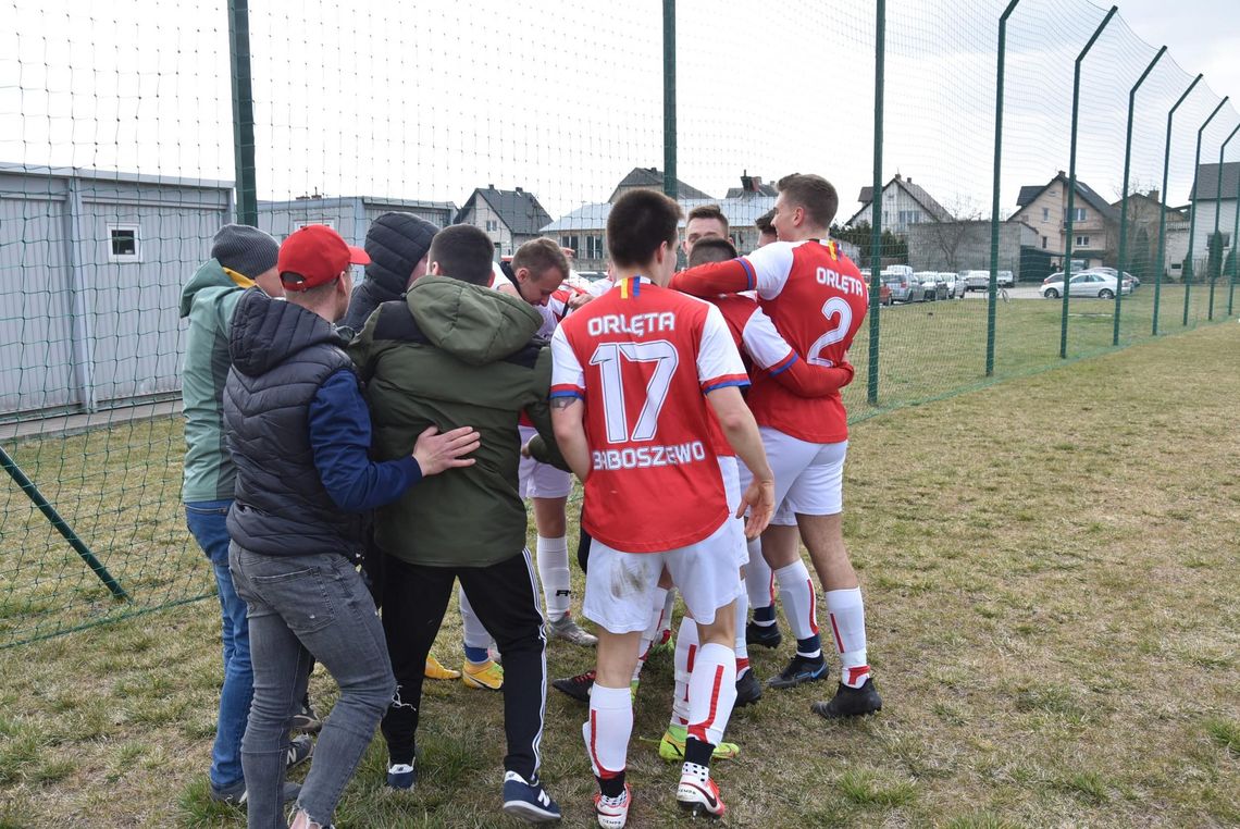 Wielki powrót Orląt Baboszewo. Wygrywają derby po dreszczowcu z GKS Gumino