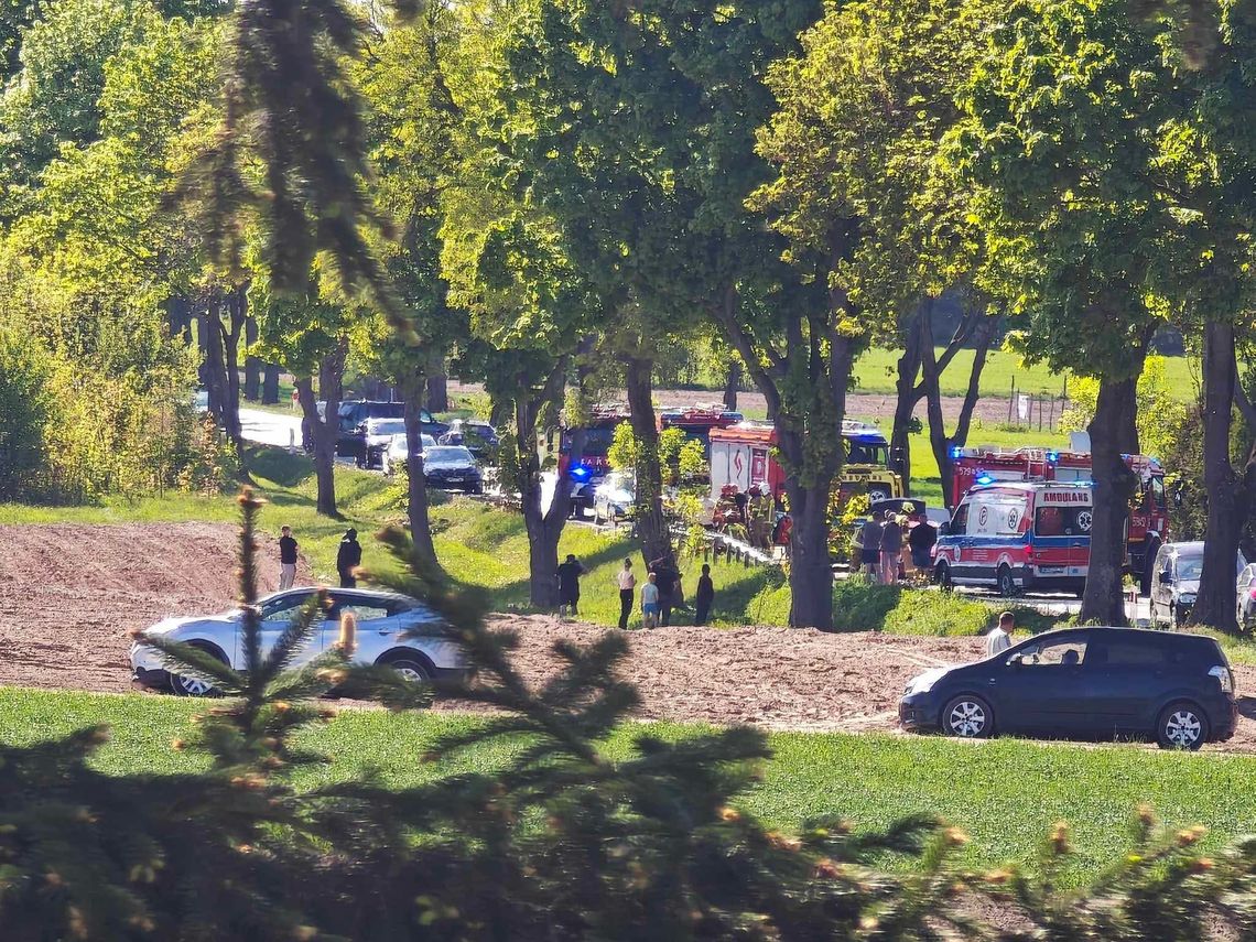 Wypadek w Starej Wronie. Dwie osoby poszkodowane