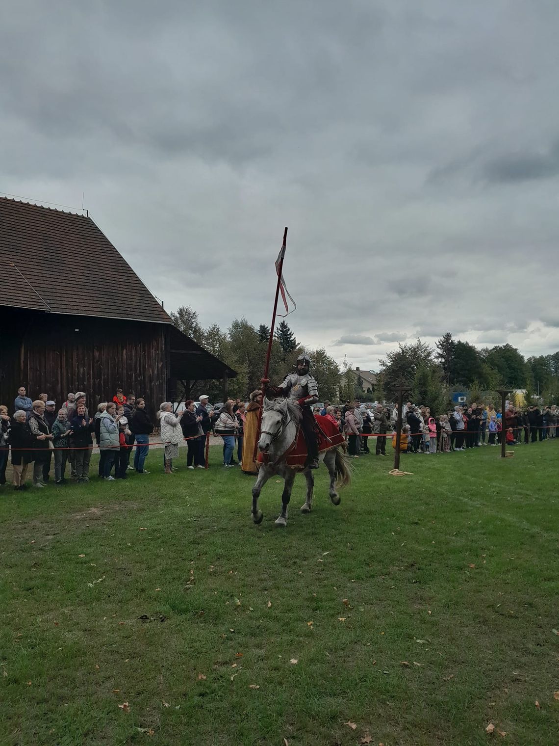 Zajazd Szlachecki w Gołotczyźnie. Kramy, pokazy konne, walki na szable i warsztaty