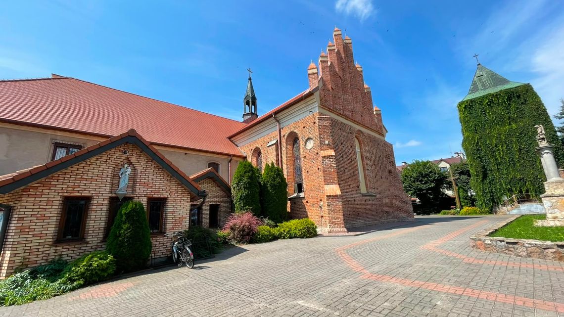 Zakończył się remont kościoła parafii pw. św. Michała w Płońsku i budynków klasztornych Zakończył się remont kościoła parafii pw. św. Michała w Płońsku i budynków klasztornych