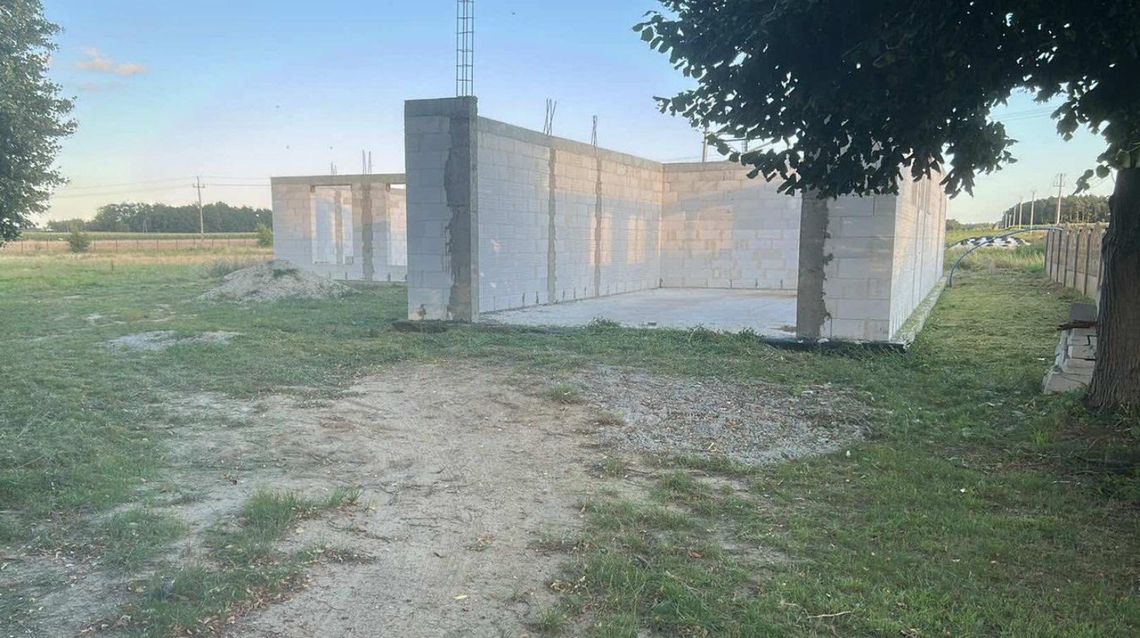 Zbiórka strażaków z gminy Joniec na budowę garażu Zbiórka strażaków z gminy Joniec na budowę garażu