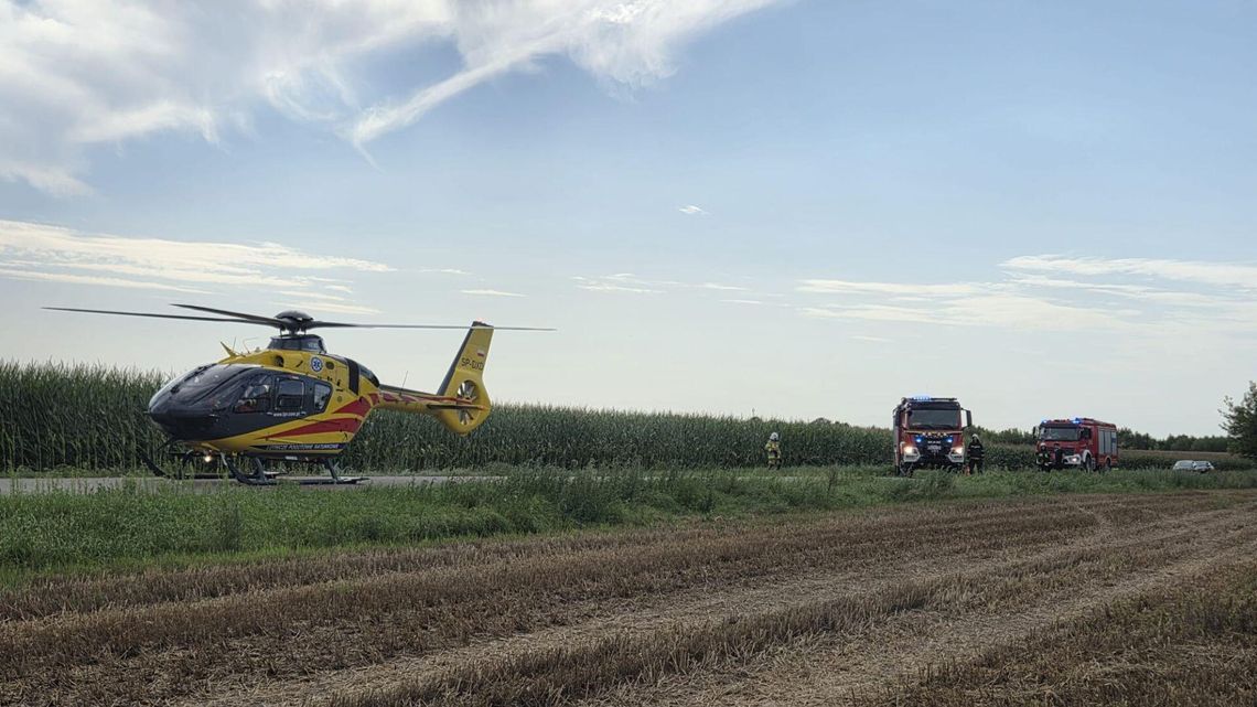 Zderzenie dwóch spadochroniarzy w Chrcynnie. Obaj trafili do szpitala