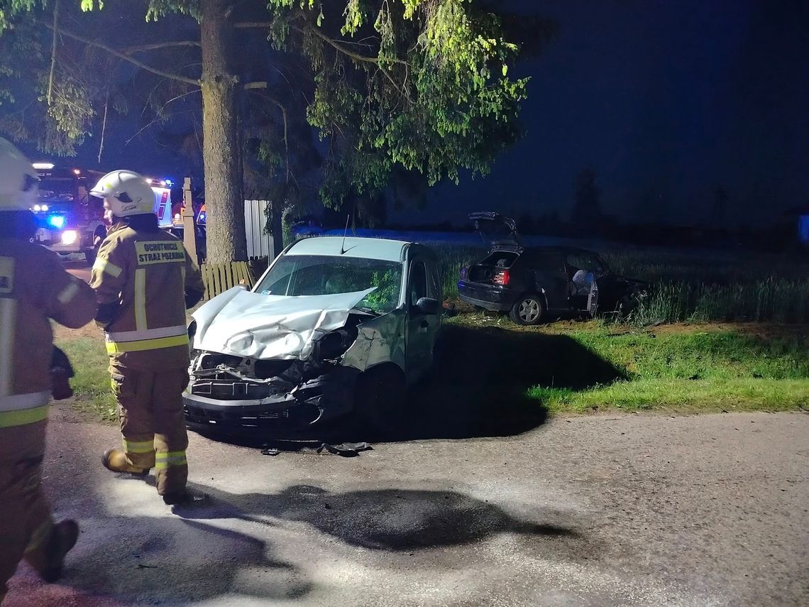 Zderzenie osobówek w gm. Nowe Miasto. Dwie osoby trafiły do szpitala
