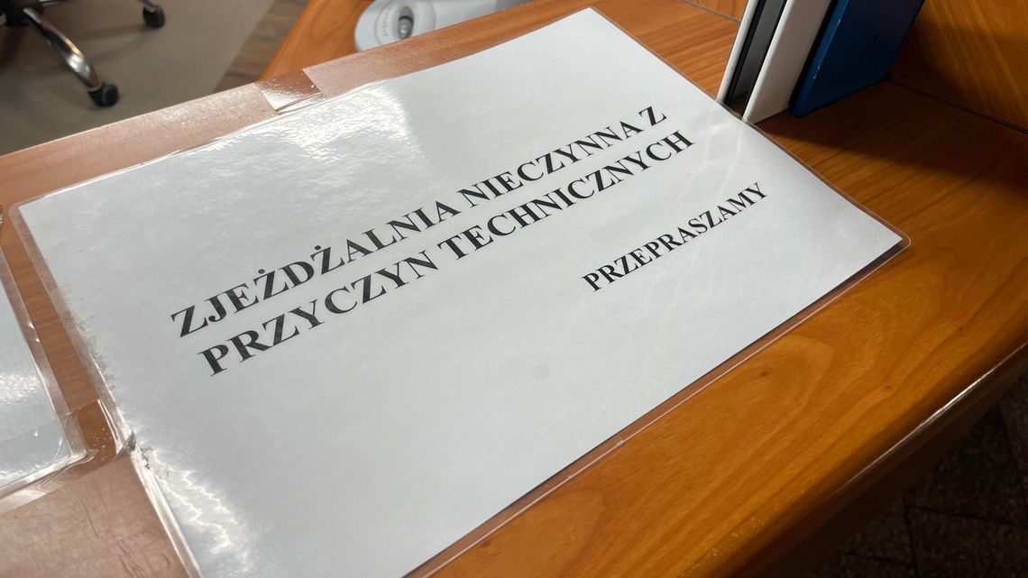 Zjeżdżalnia na basenie nieczynna do odwołania. Potrzebny remont lub budowa nowej