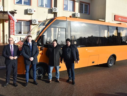Nowe autobusy szkolne w gminie Dzierzążnia