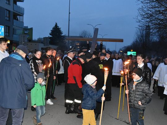 Misyjna droga krzyżowa w Płońsku