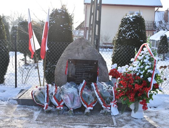 Pamiątkowa tablica w Brodach dla braci Wosińskich