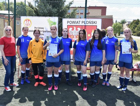 Powiatowe mistrzostwa dziewcząt szkół średnich w piłce nożnej