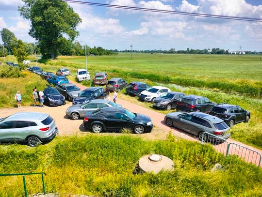 Parkowanie park podworski na Poświetnem