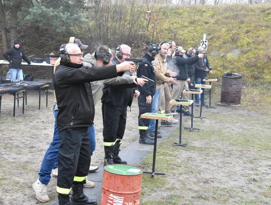 Turniej strzelecki służb mundurowych w Szerominku