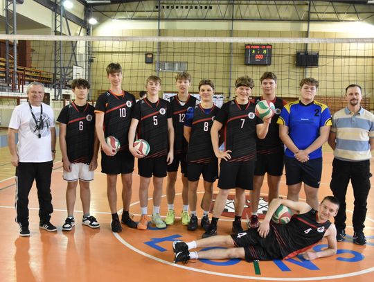 Uczniowie I LO mistrzami Płońska w siatkówce