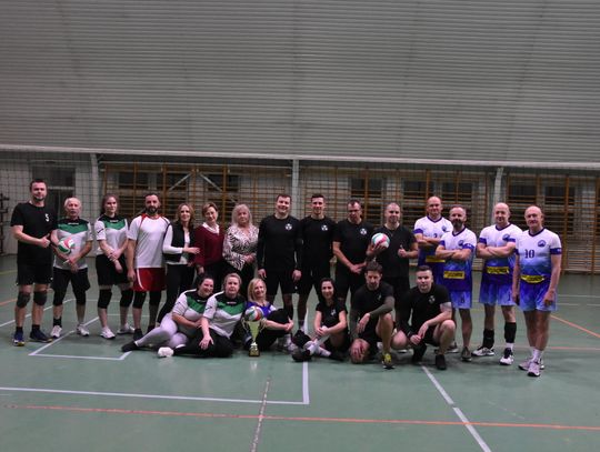 Siatkarski turniej wigilijny