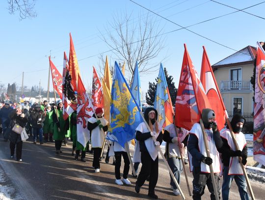 Orszak Trzech Króli w Czerwińsku nad Wisłą Orszak Trzech Króli w Czerwińsku nad Wisłą