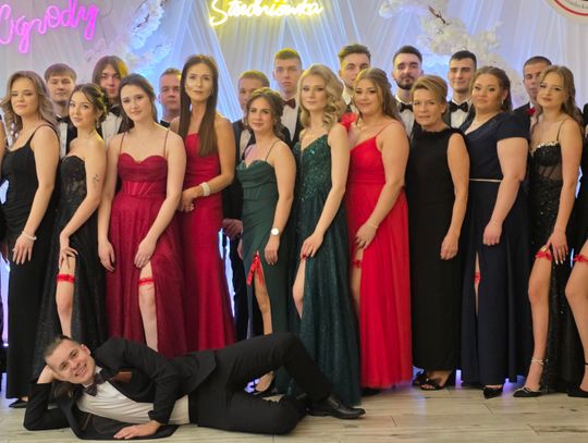 Studniówka Zespołu Szkół im. Jana Śniadeckiego w Wyszogrodzie