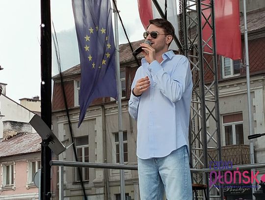 Koncertowe Lato w płońskim rynku: ACOUSTIC DUO