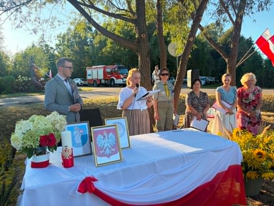 Śpiewanie Piosenek Patriotycznych w Gawłowie